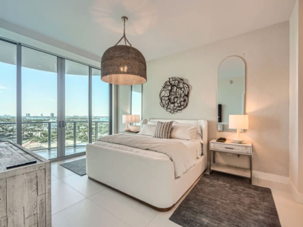 Luxury 2 - Bedroom Oceanfront Condo on Singer Island